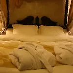 לינה וארוחת בוקר Casa Lucinda גנט
