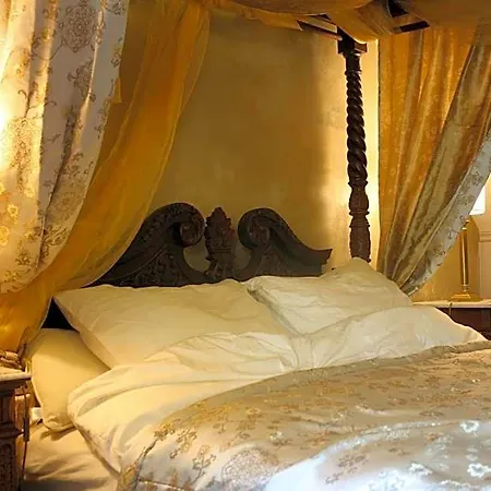 Casa Lucinda